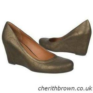 Franco Sarto Olivia Wedge